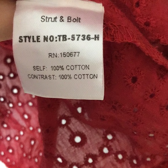 Strut & Bolt > Red Crochet Top Small - Picture 7 of 9